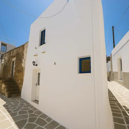 Charming White House Retreat With Balcony In Paros Lefkes 雷夫克斯